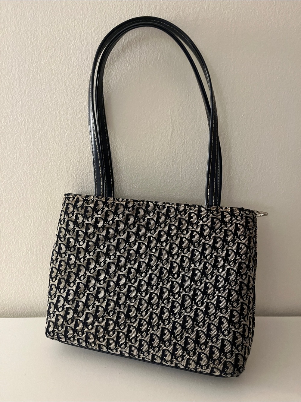 Christian Dior Black & White Monogram Shoulder Bag - Picture 2 of 12